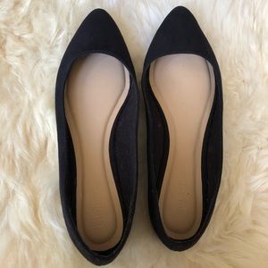 Faux black pointed suede flat shoes